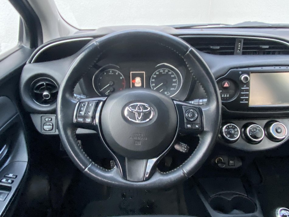 Toyota Yaris 1.5i 