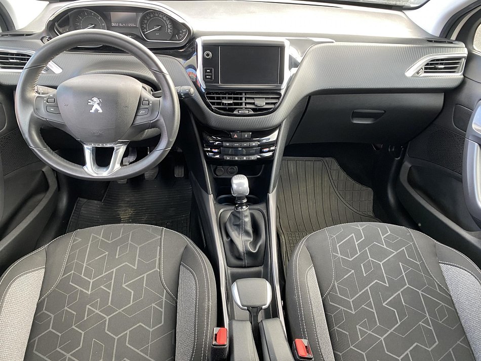 Peugeot 2008 1.2i Active
