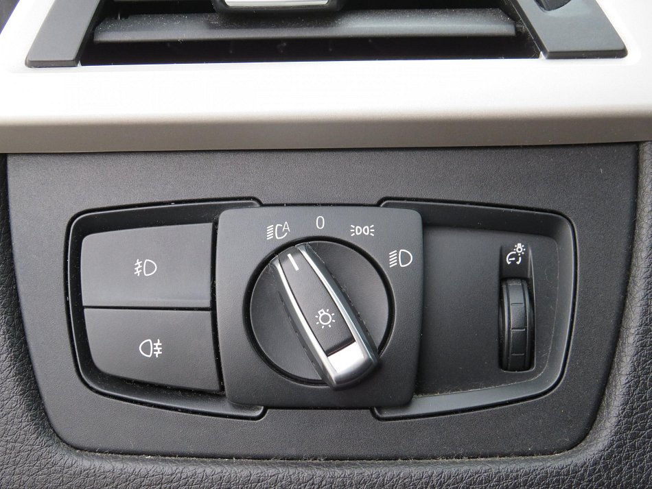 BMW Řada 3 2.0d  320d