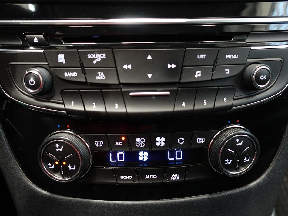 Peugeot 508 2.0 HDi Active SW