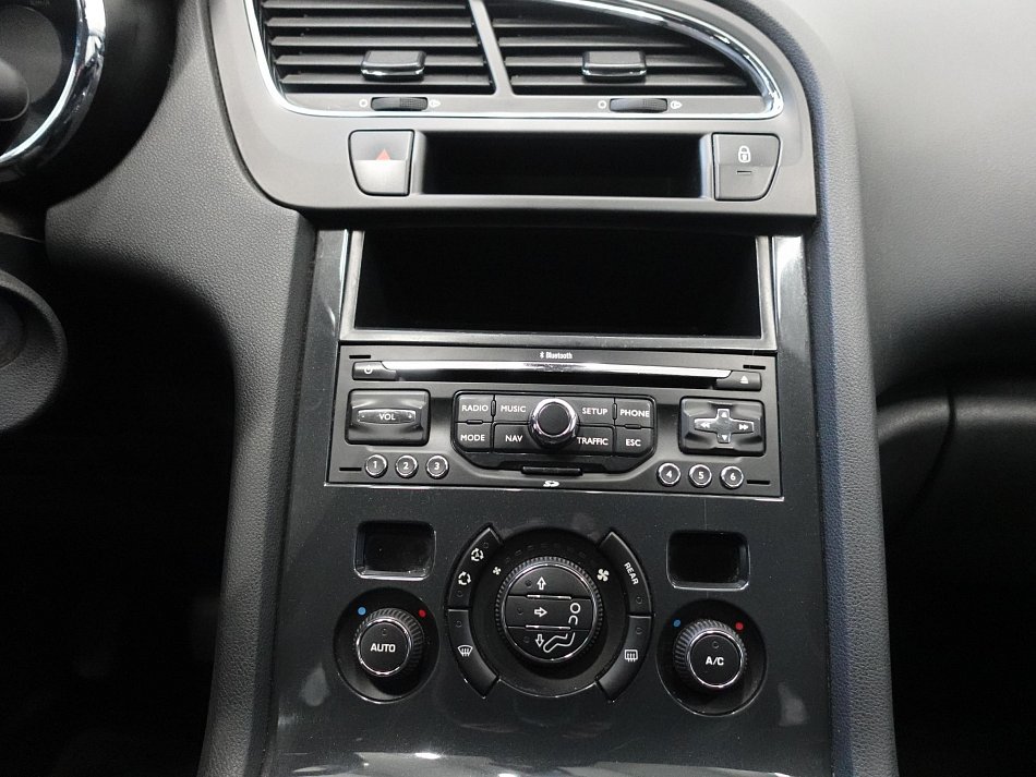 Peugeot 5008 1.6 HDi 