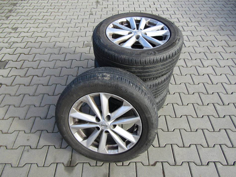 Nissan Qashqai 1.6 DCi 