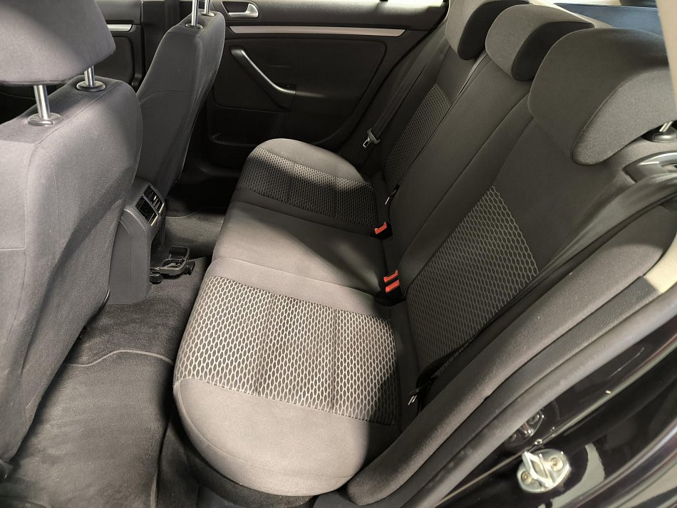 Volkswagen Golf 1.6 TDi Trendline