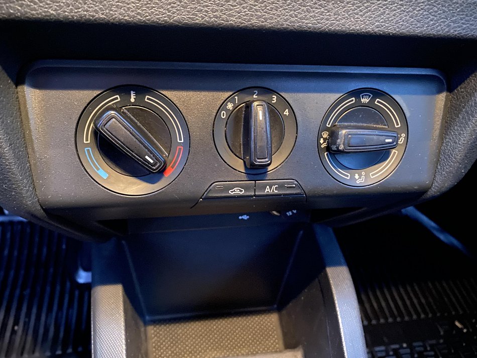 Škoda Fabia III 1.0i Ambition