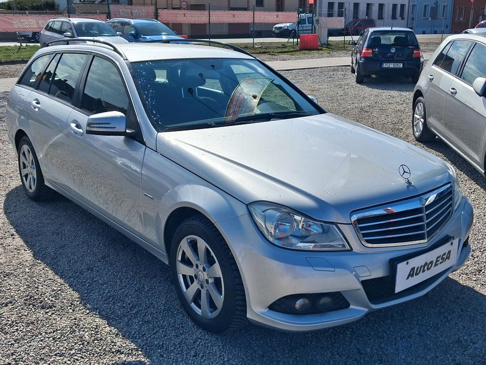 Mercedes-Benz Třída C 2.2CDi  C180