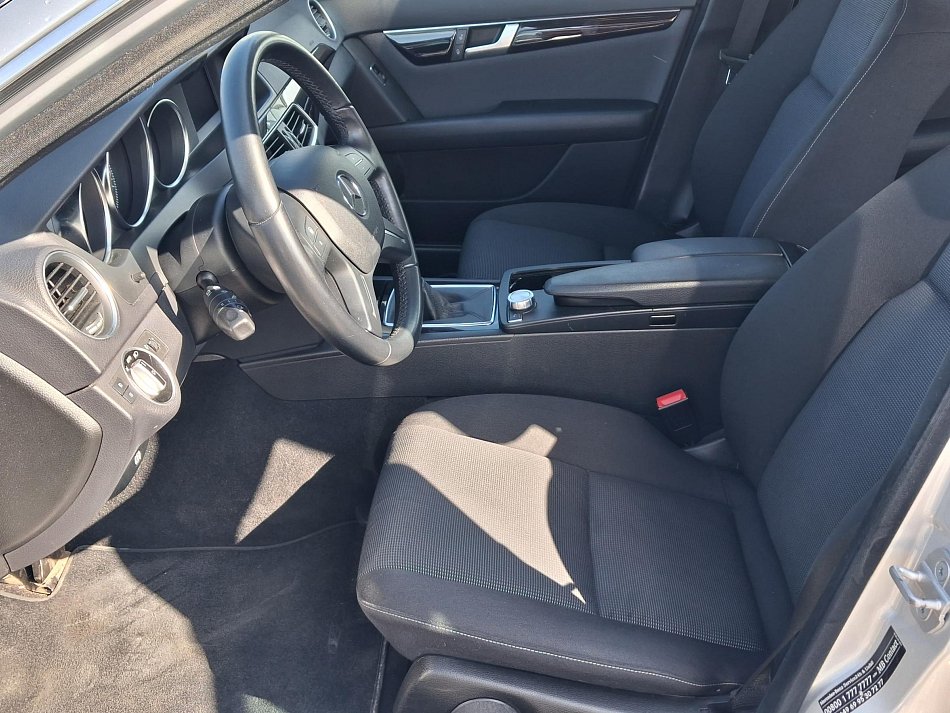 Mercedes-Benz Třída C 2.2CDi  C180