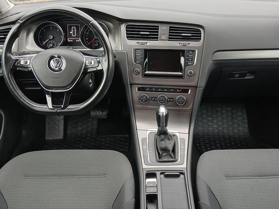 Volkswagen Golf 2.0 TDi 