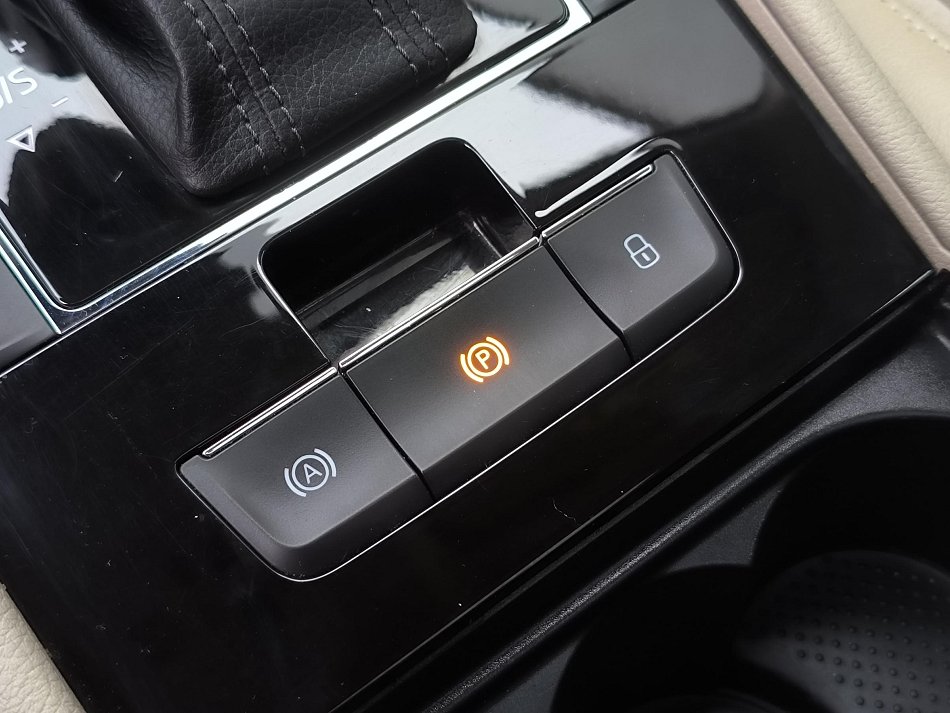 Škoda Superb III 2.0 TSi Style