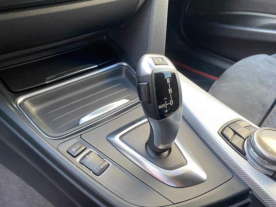 BMW Řada 3 2.0D M Paket 320d xDrive