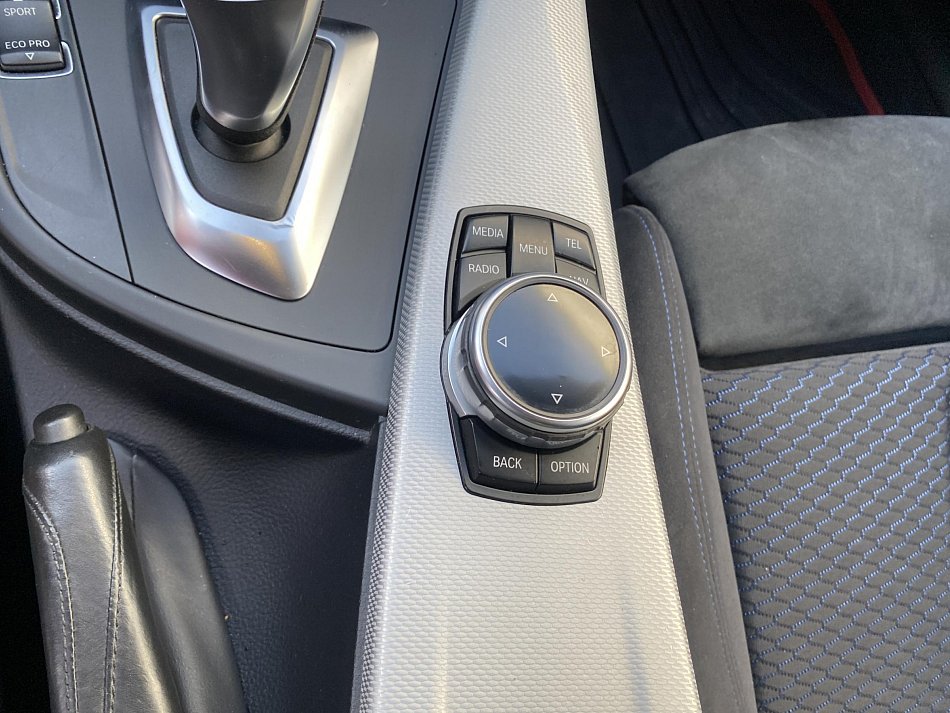 BMW Řada 3 2.0D M Paket 320d xDrive