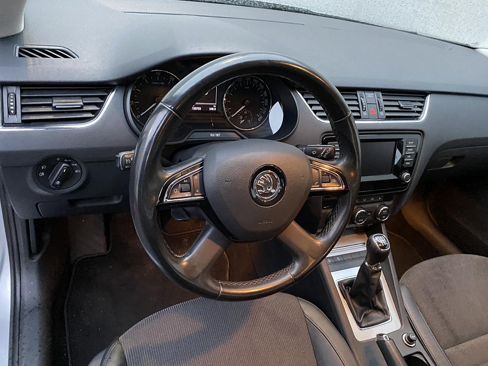 Škoda Octavia III 1.8 TSi Elegance