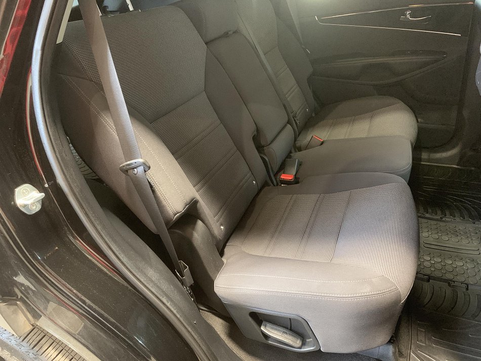 Kia Sorento 2.2 CRDi  2WD