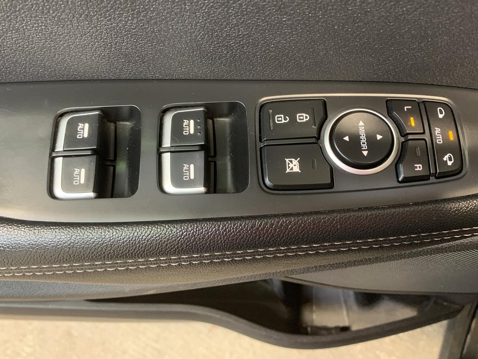 Kia Sorento 2.2 CRDi  2WD