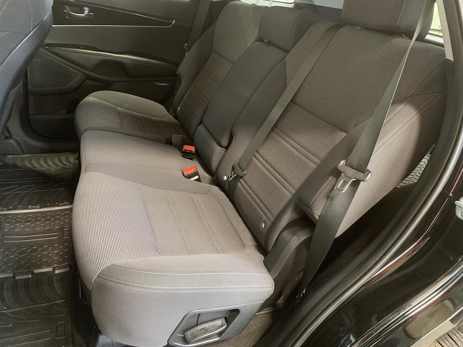 Kia Sorento 2.2 CRDi  2WD