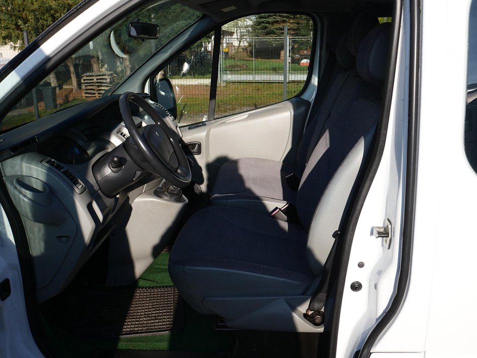 Renault Trafic 2.0dCi  9míst