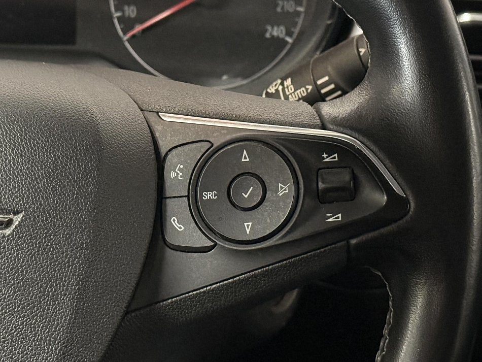 Opel Crossland X 1.2 i 