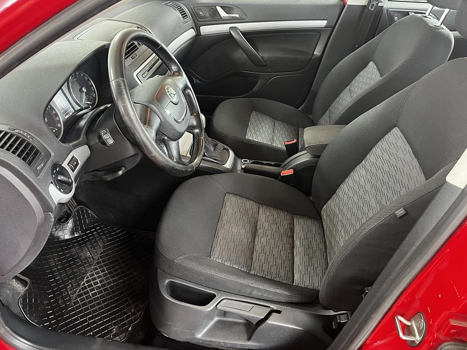 Škoda Octavia II 1.6 TDI Ambition