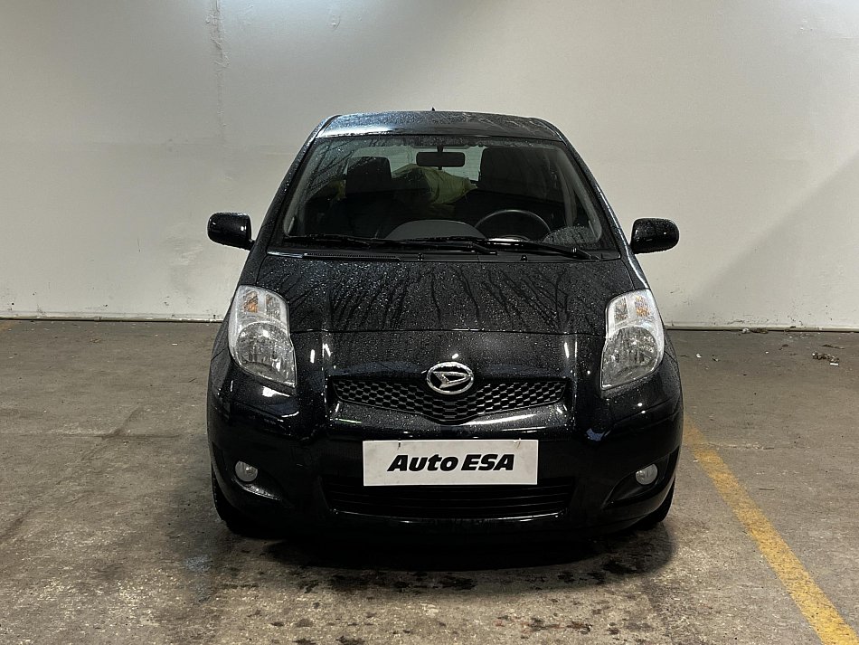 Daihatsu Charade 1.3 VVT-i 