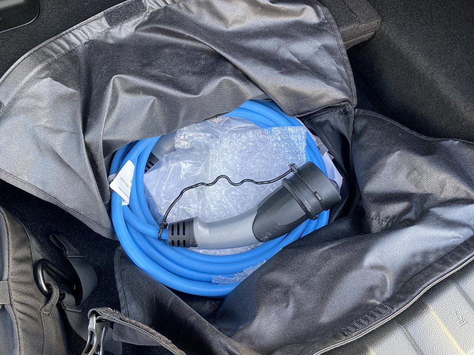 BMW Řada 3 2.0i  330E