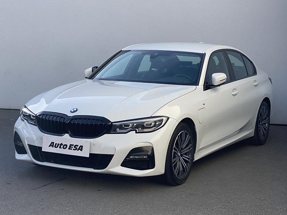 BMW Řada 3 2.0i  330E