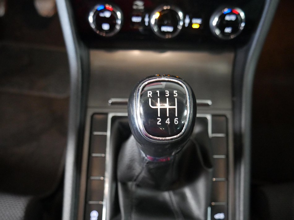 Škoda Superb III 2.0 TDi 