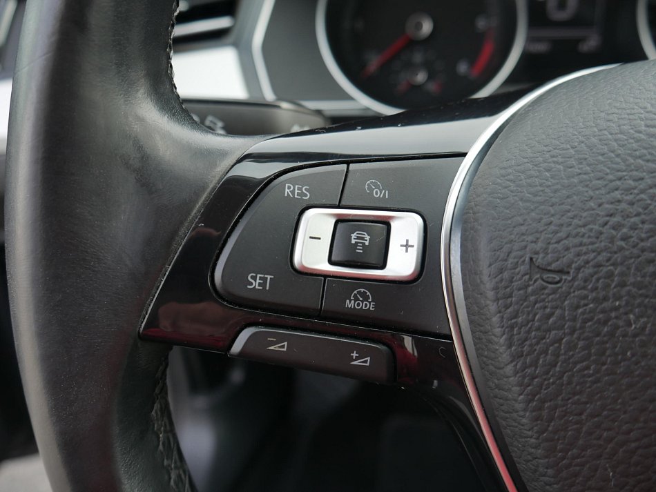 Volkswagen Passat 2.0TDi 