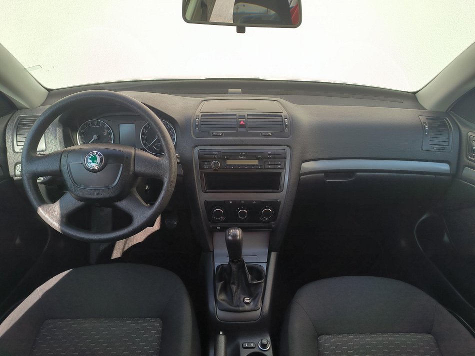 Škoda Octavia II 1.6 TDI Active