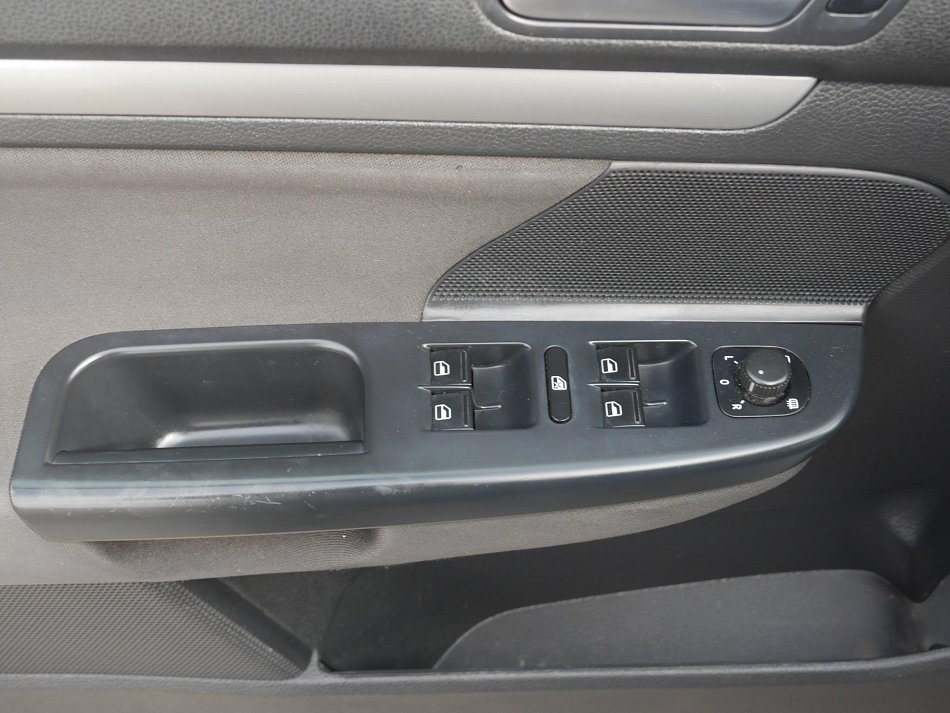 Volkswagen Golf 1.6 TDi  VI