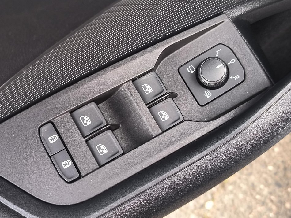 Škoda Octavia IV 1.5TSi 