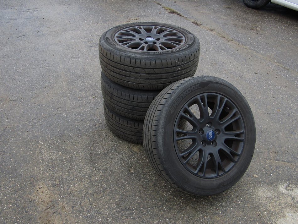 Ford Focus 1.6 Ti-VCT 