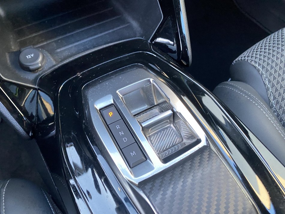 Peugeot 2008 1.2 PT GT