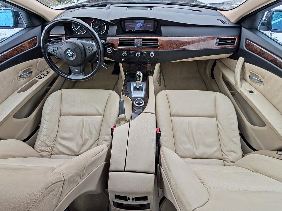 BMW Řada 5 4.0i  540i