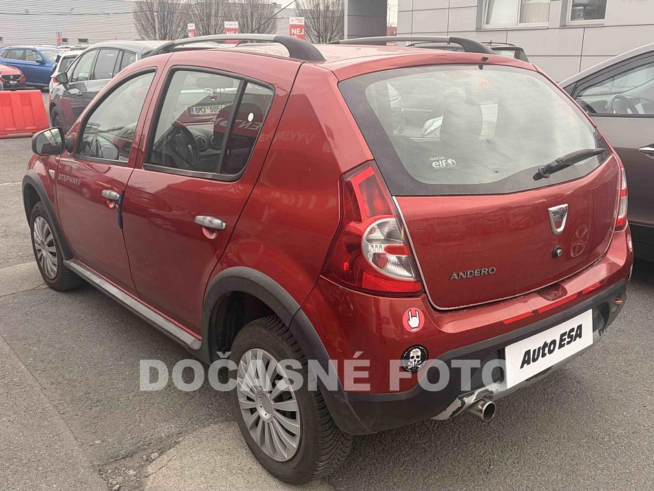 Dacia Sandero 1.6i 