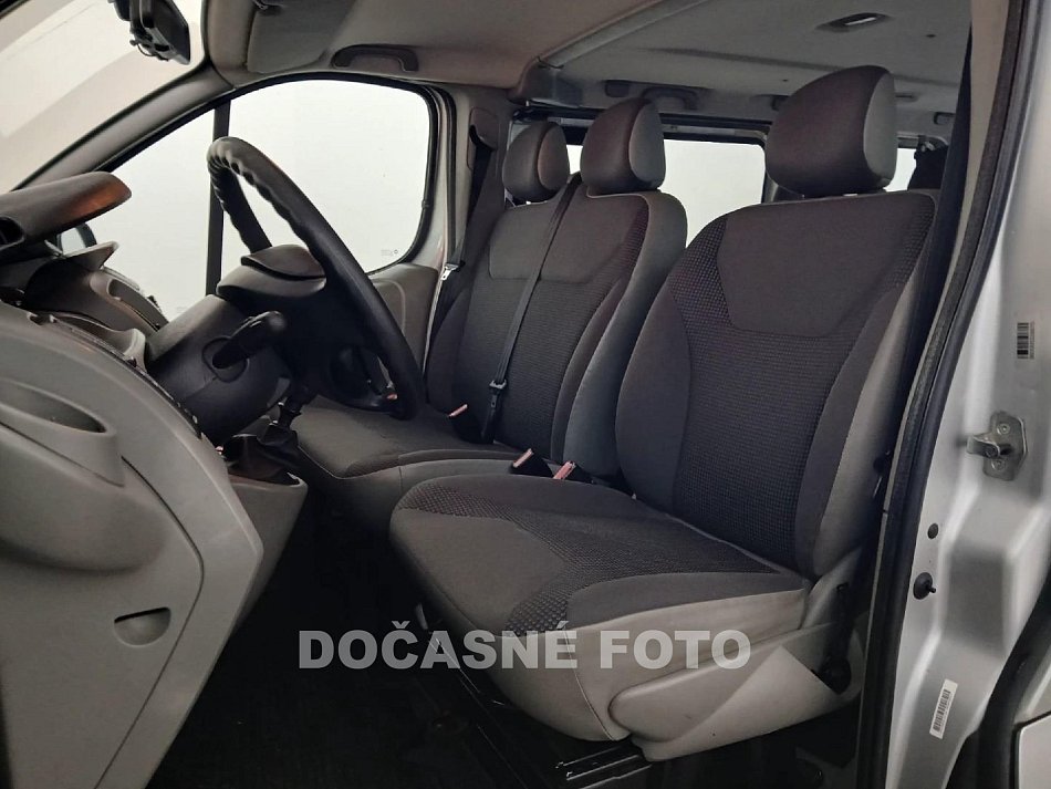 Opel Vivaro 2.0CDTi  9míst