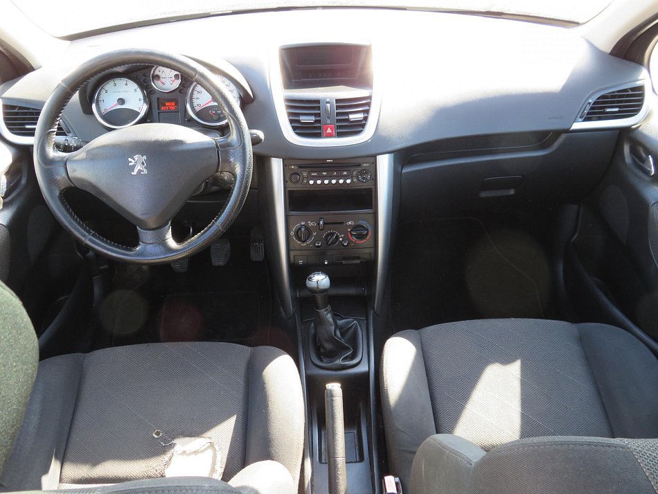 Peugeot 207 1.6i 