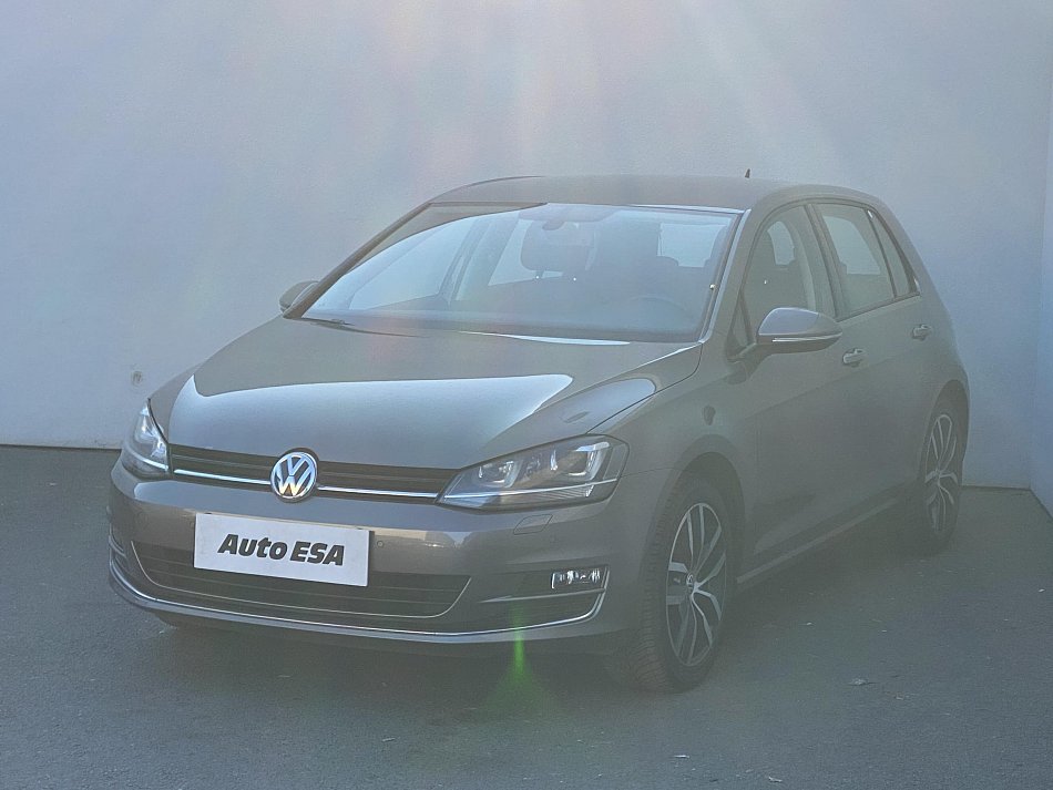 Volkswagen Golf 1.4 TSI 