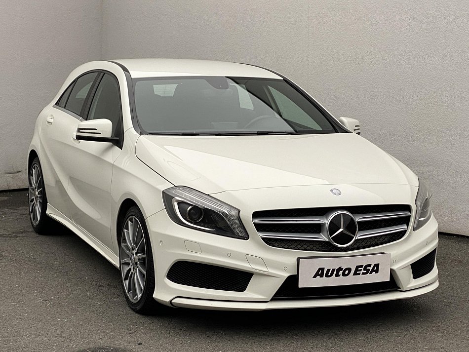 Mercedes-Benz Třída A 2.0 i  A250 AMG paket