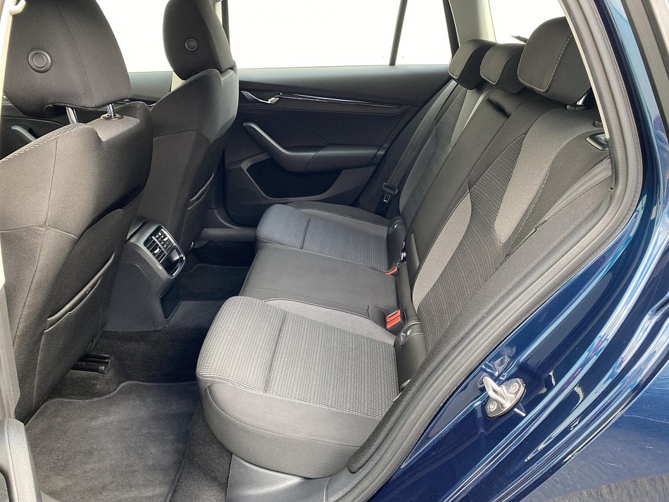 Škoda Octavia IV 2.0 TDi Ambition