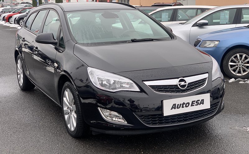Opel Astra 1.6i  SportTourer