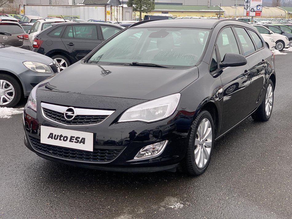 Opel Astra 1.6i  SportTourer