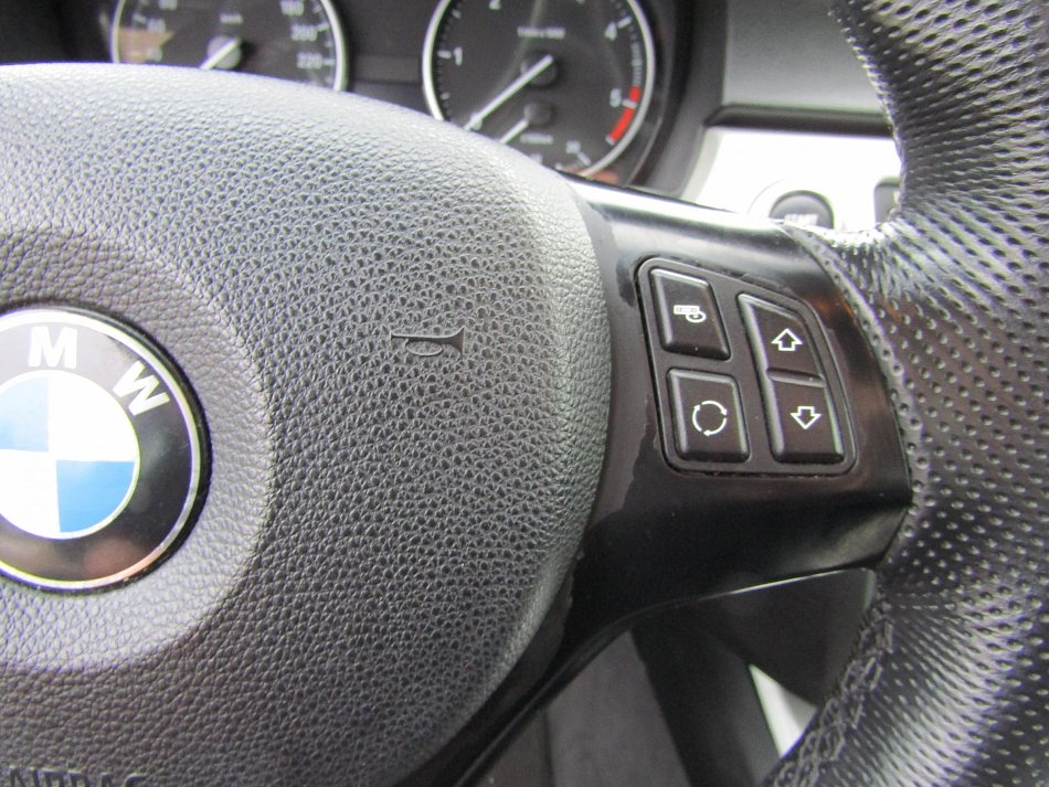 BMW Řada 3 320D 