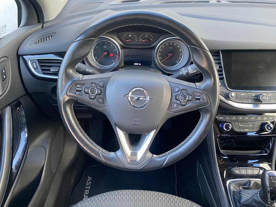 Opel Astra 1.0T Edition