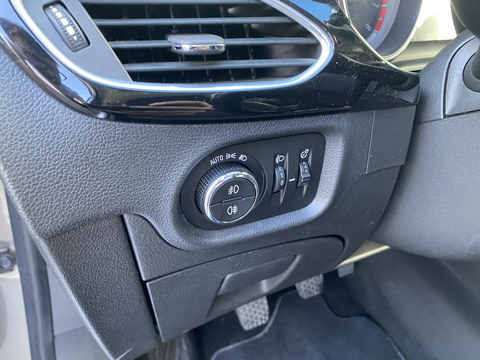 Opel Astra 1.0T Edition