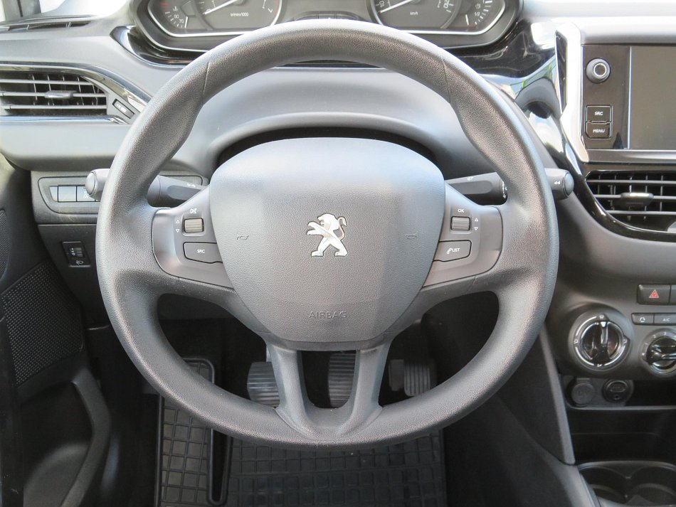 Peugeot 208 1.2PT 