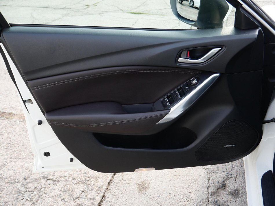 Mazda 6 2.5i Revolution