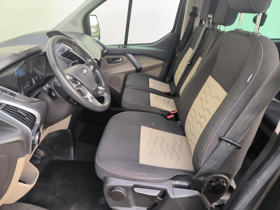 Ford Tourneo Custom 2.2TDCi Limited