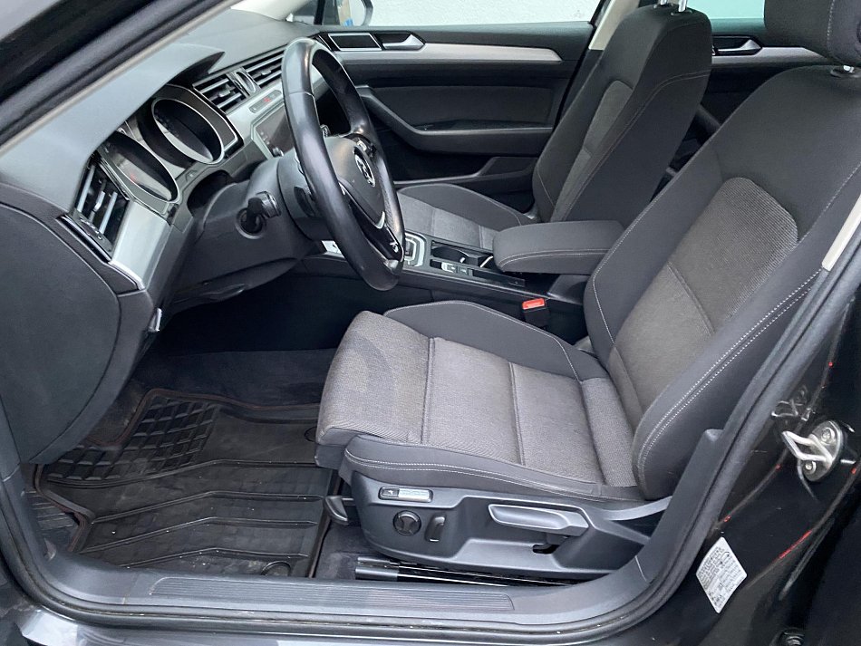 Volkswagen Passat 2.0 TDi 