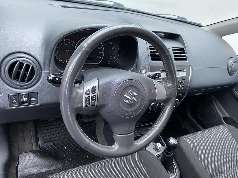 Suzuki SX4 1.6i 