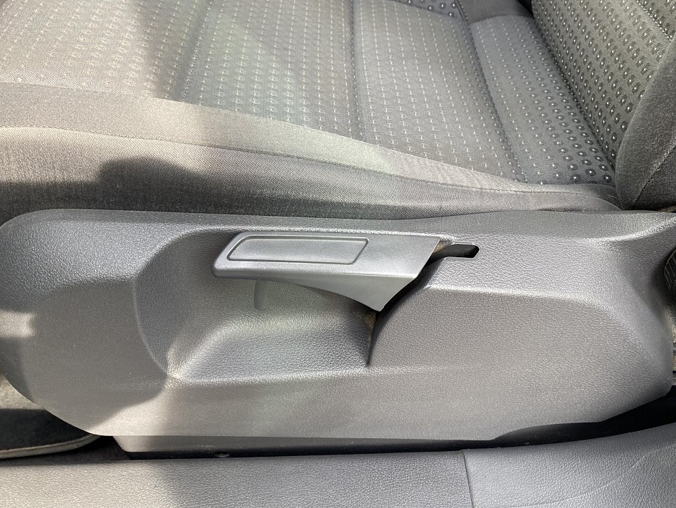 Volkswagen Touran 1.6 FSi 