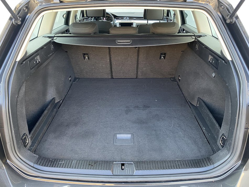 Volkswagen Passat 2.0TDi 